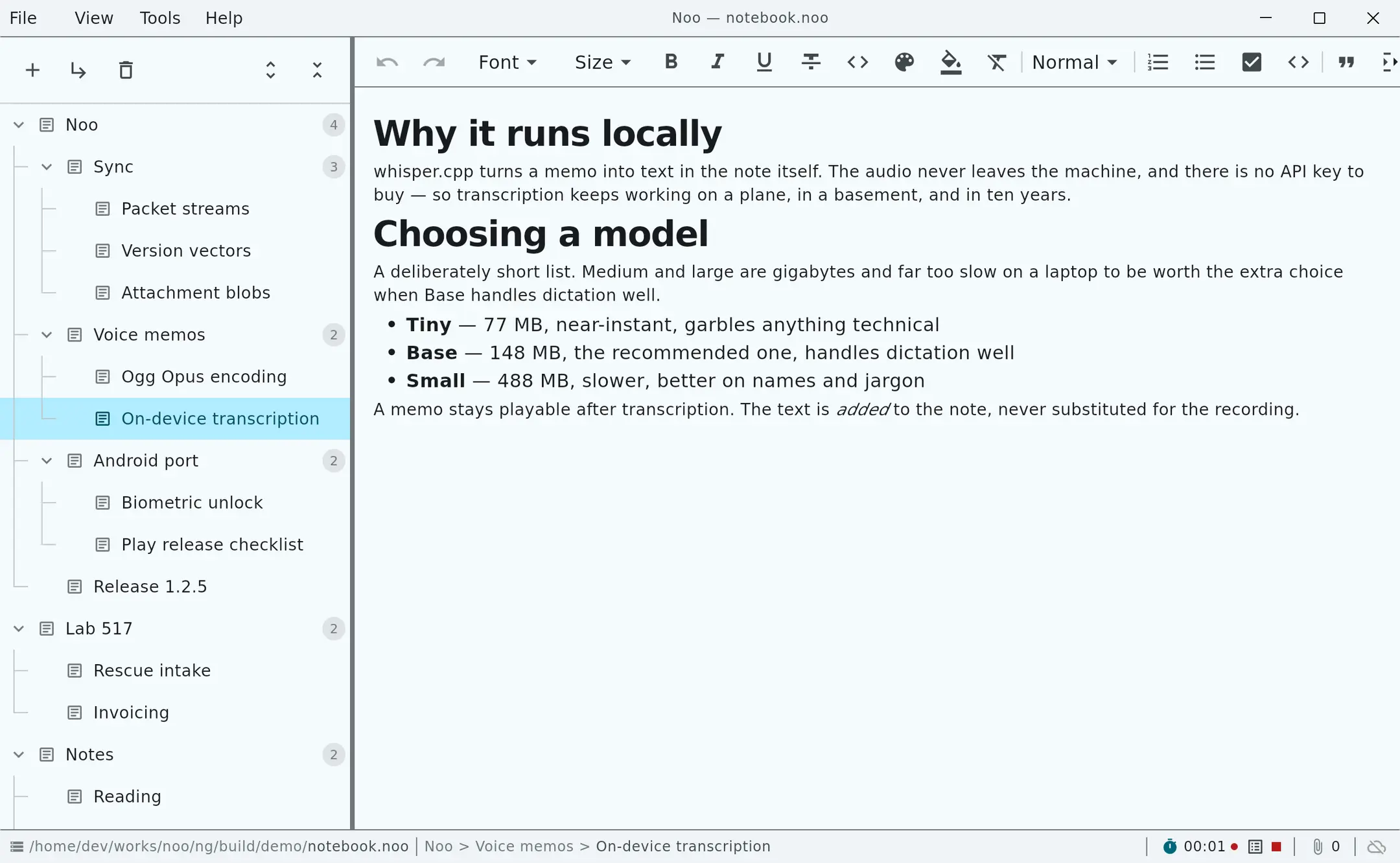 The Noo window: a nested outline of tasks on the left, a rich-text note open on the right, and a running clock in the status bar.
